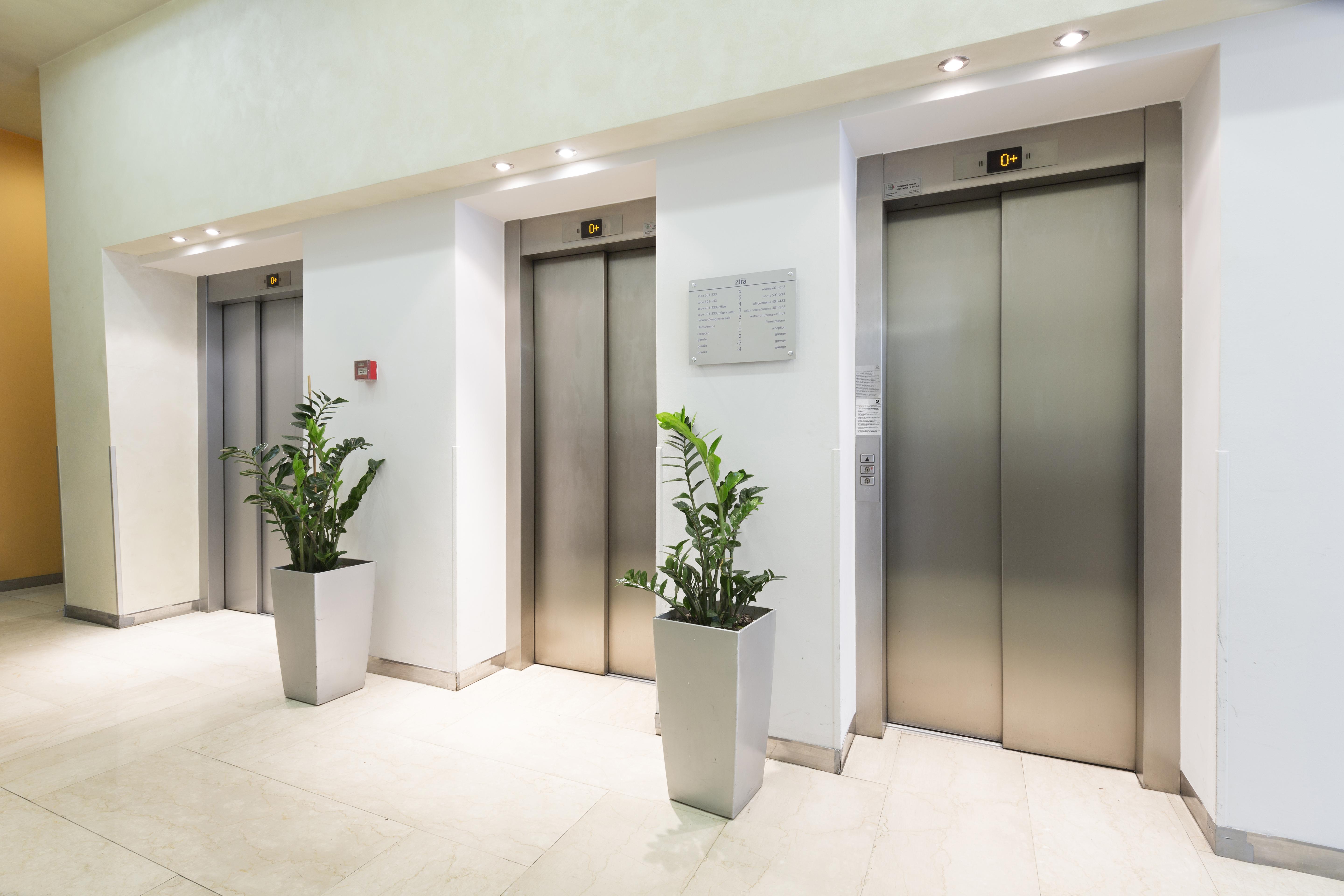Golden Tulip Zira Belgrade Otel Dış mekan fotoğraf